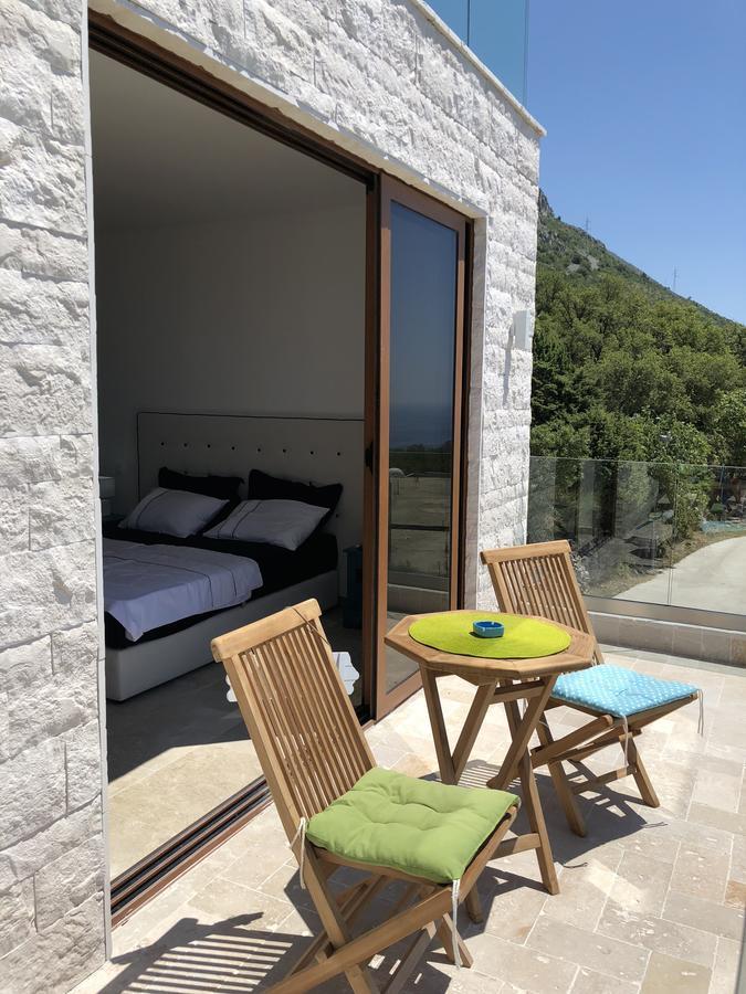Horus * Sveti Stefan